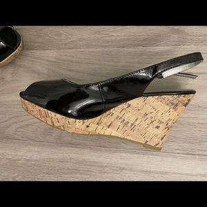 Avenue Black Patent Peep Toe Wedge Sandals - 9W